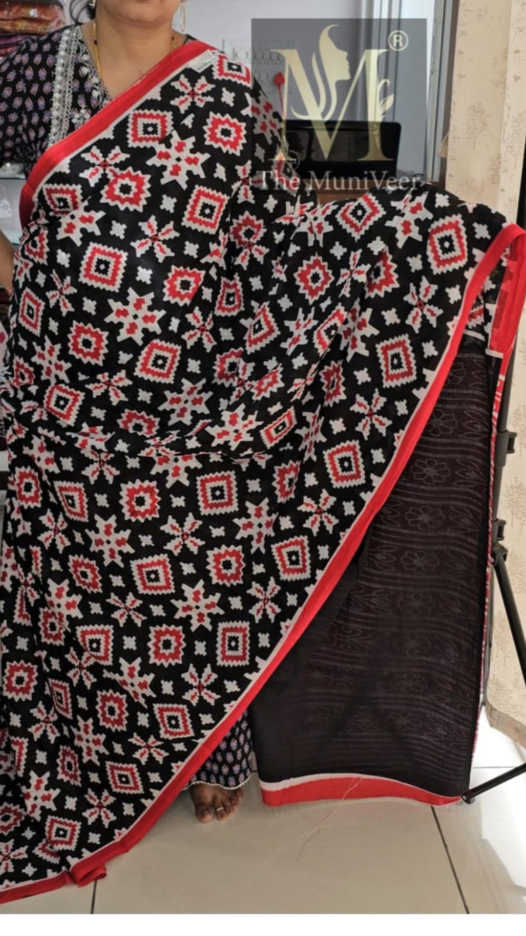 Black & red geometrical design Mul cotton Saree