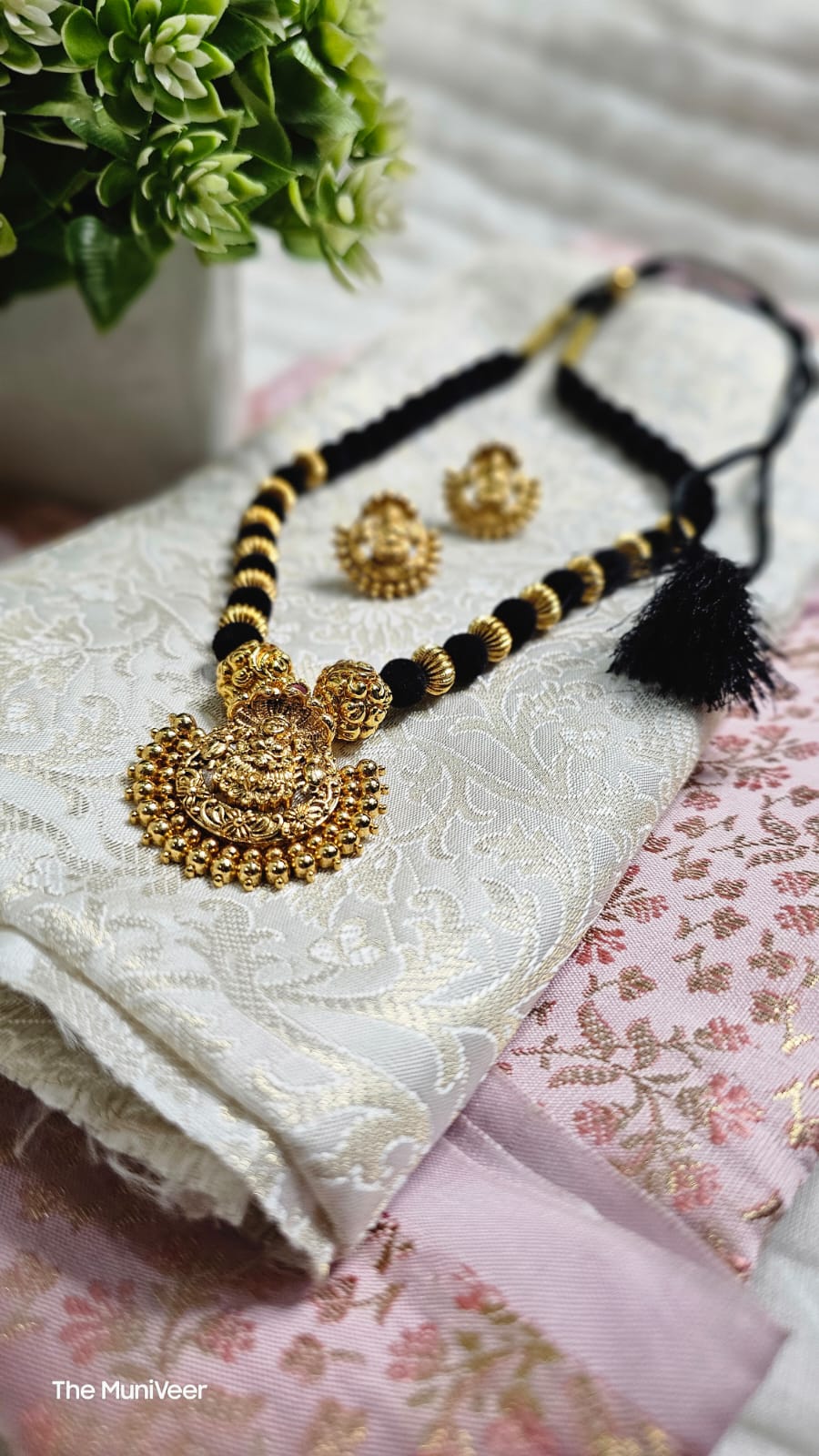 Lakshmi nagaru pendant mala