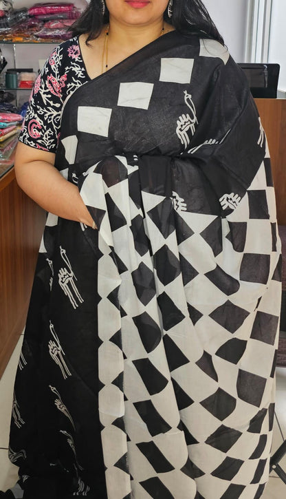 Black and White Camel design Saree 03