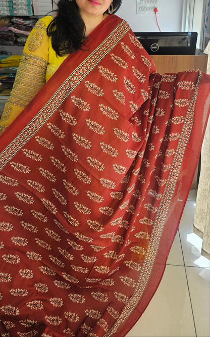 Mul Cotton saree brick red with tree design 01
