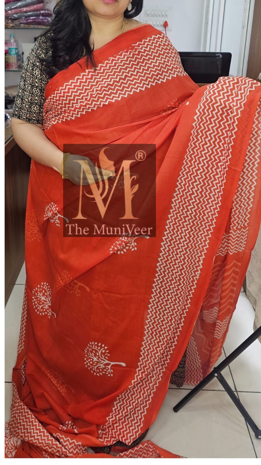 Red & white Mul cotton saree with tree prints